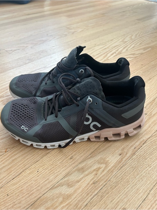On Running Shoes - On Running Women's Athletic Shoes in Charcoal and Blush